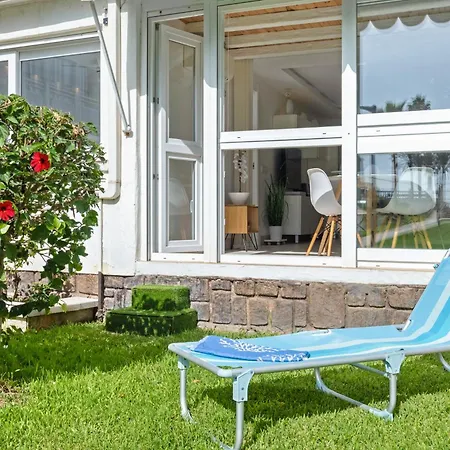 White Summer In Apartment *