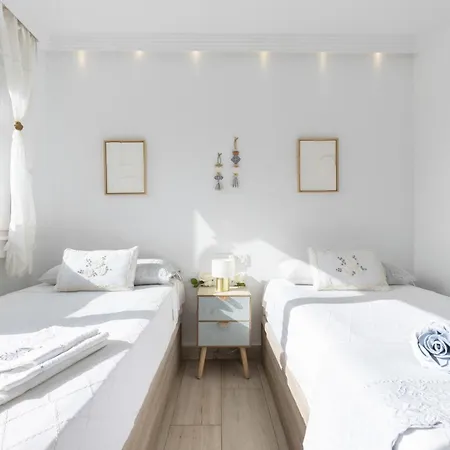 Apartment White Summer In Benalmadena